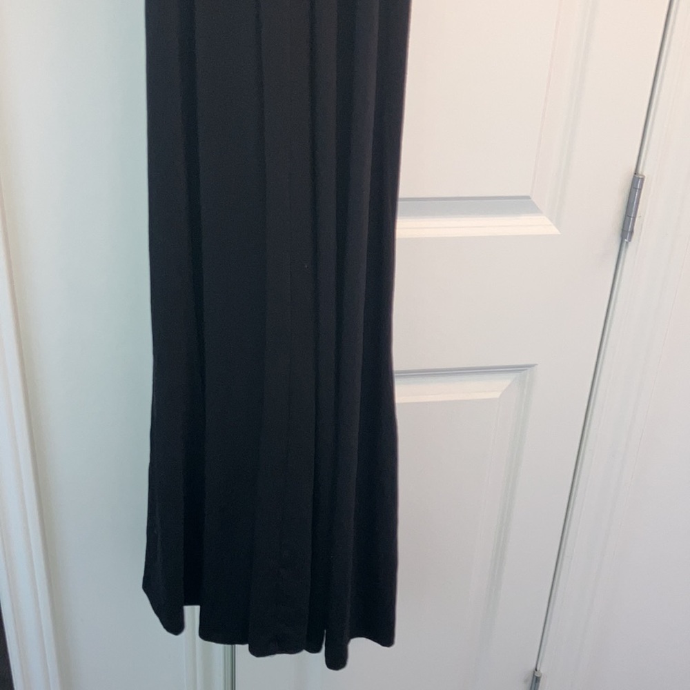 Elegant Black Women's Dress - Picture 10 of 11